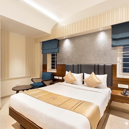 העיר בנגלור Narthaki Boutique Hotel מראה חיצוני תמונה
